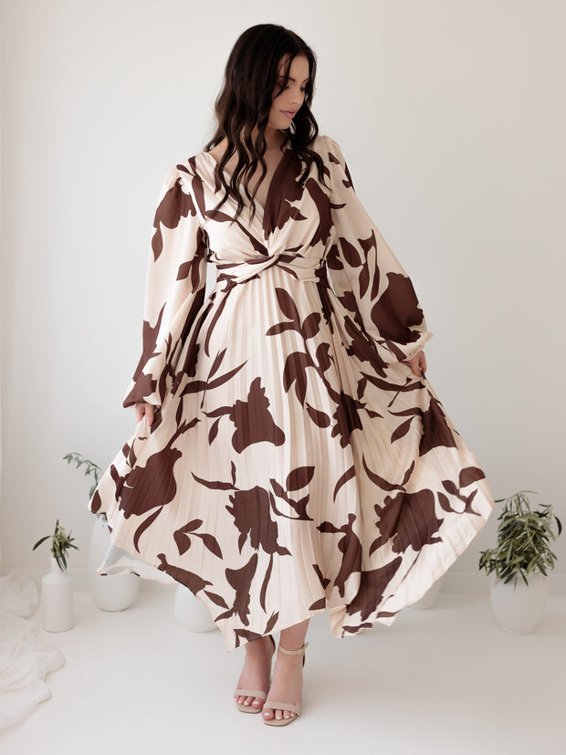 Tabby Long Sleeve Dress